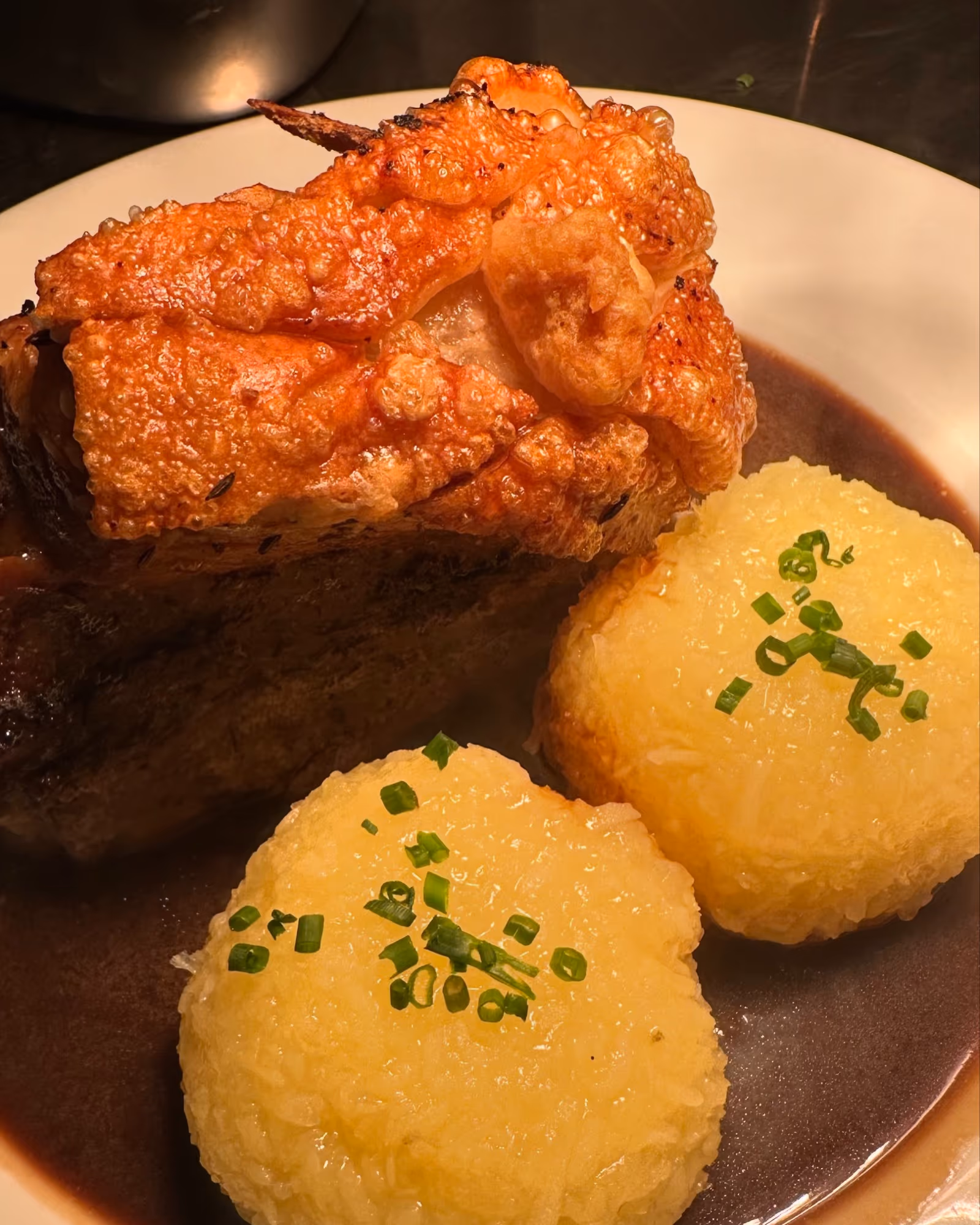 Oven-fresh crispy pork shoulder (Schäufele)