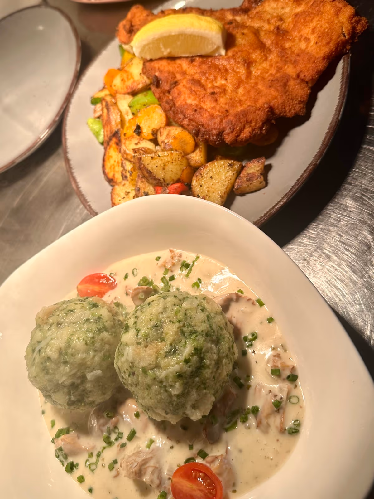 Schnitzel & spinach dumplings